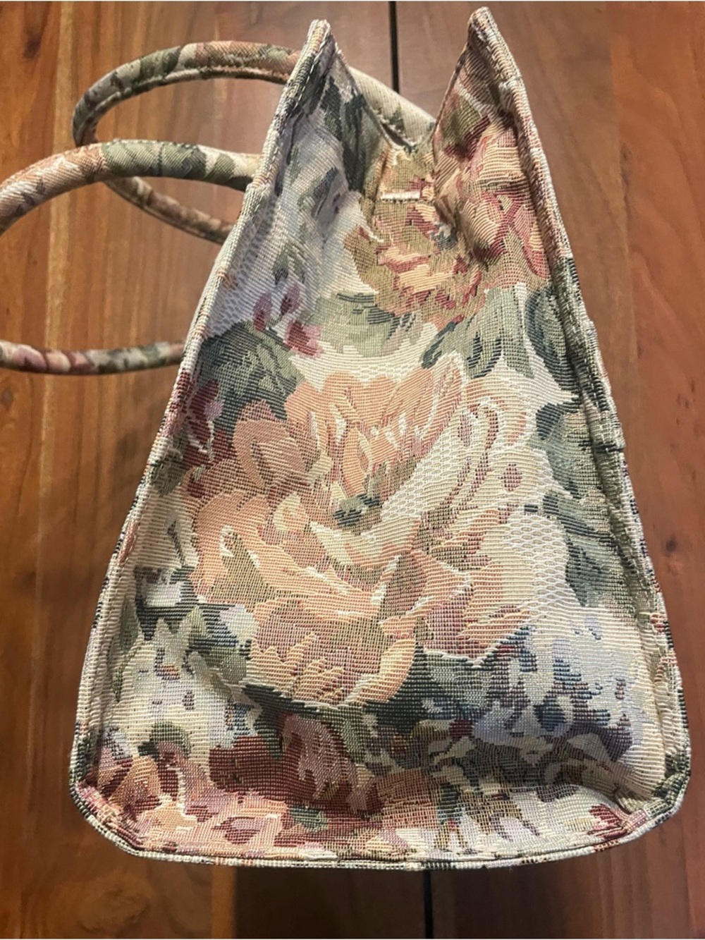 BEIS The Book Tote in Vintage Floral NWT - Picture 6 of 16